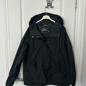 Lolë Rain jacket